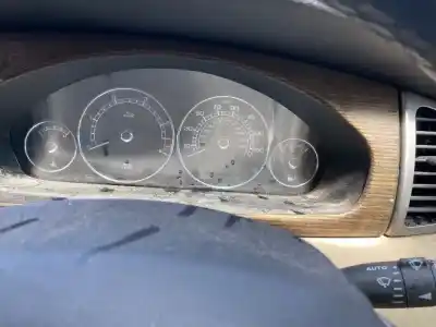 Scrapping Vehicle jaguar x-type 2.2 d classic of the year 2001 powered 