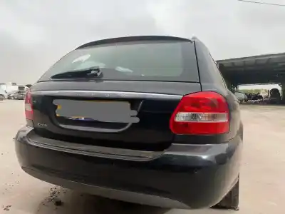 Scrapping Vehicle jaguar x-type 2.2 d classic of the year 2001 powered 