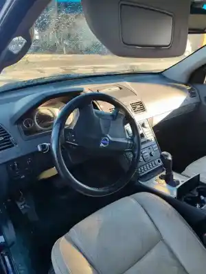 Veículo de Sucata volvo xc90 v8 executive geartronic (7 asientos) do ano 2001 alimentado b8444s