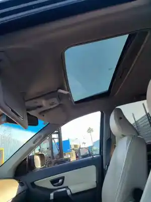 Veículo de Sucata volvo xc90 v8 executive geartronic (7 asientos) do ano 2001 alimentado b8444s