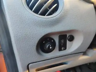 Veículo de Sucata citroen c3 pluriel 1.4 do ano 2001 alimentado kfv