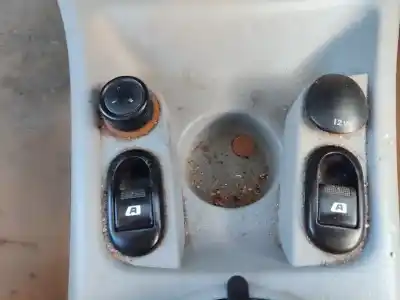 Veículo de Sucata citroen c3 pluriel 1.4 do ano 2001 alimentado kfv