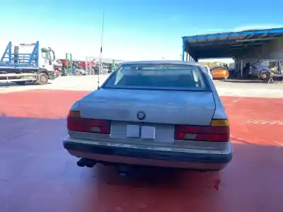 Vehicul casat bmw serie 7 (e32) 750i automático al anului 2001 alimentat m70b50