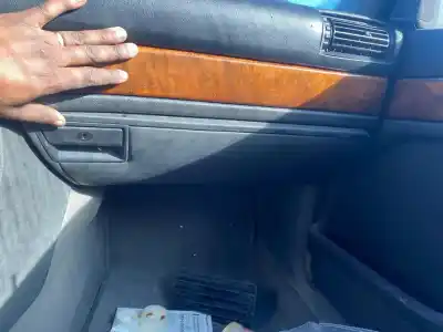 Vehicul casat bmw serie 7 (e32) 750i automático al anului 2001 alimentat m70b50