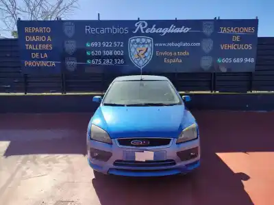 Veículo de Sucata ford focus berlina (cap) ambiente (d) do ano 2001 alimentado f9da