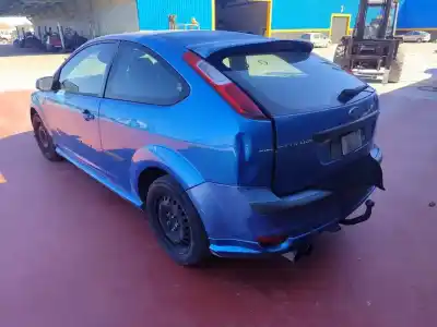 Veículo de Sucata ford focus berlina (cap) ambiente (d) do ano 2001 alimentado f9da