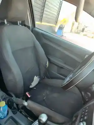 Veículo de Sucata FORD FOCUS BERLINA (CAP) Ambiente (D) do ano 2001 alimentado F9DA