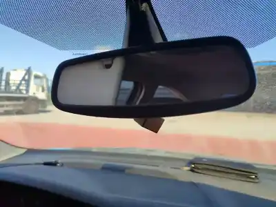 Veículo de Sucata ford focus berlina (cap) ambiente (d) do ano 2001 alimentado f9da