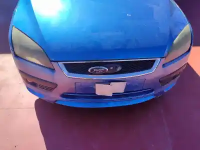 Veículo de Sucata ford focus berlina (cap) ambiente (d) do ano 2001 alimentado f9da
