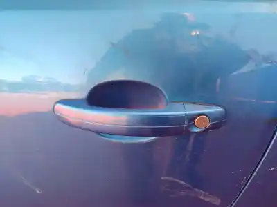 Veículo de Sucata ford focus berlina (cap) ambiente (d) do ano 2001 alimentado f9da