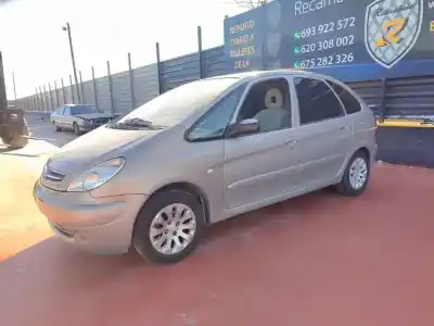 Verschrottungsfahrzeug citroen xsara picasso 2.0 hdi exclusive plus des jahres 2001 angetrieben d-rhy