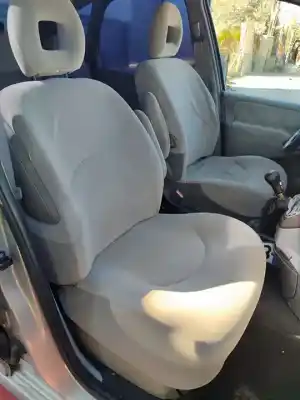 Verschrottungsfahrzeug citroen xsara picasso 2.0 hdi exclusive plus des jahres 2001 angetrieben d-rhy