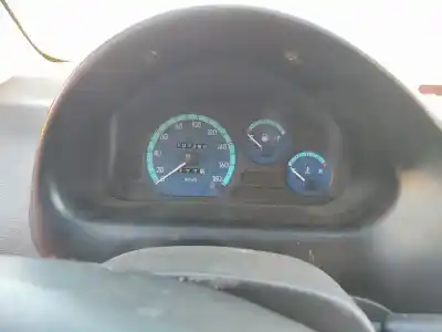 Sloopvoertuig daewoo matiz cd van het jaar 2001 aangedreven f8cv-g