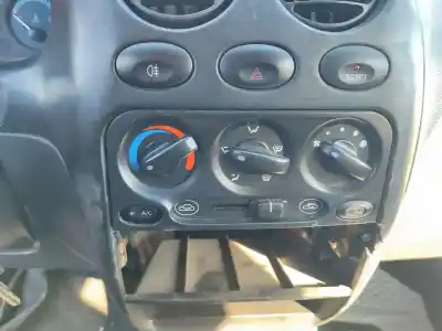 Sloopvoertuig daewoo matiz cd van het jaar 2001 aangedreven f8cv-g