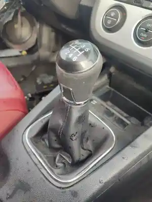 Veículo de Sucata volkswagen eos (1f7) 2.0 tdi do ano 2001 alimentado bmm