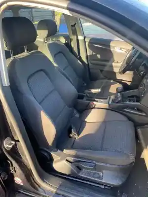 Veículo de Sucata audi a3 sportback (8p) 2.0 tdi ambiente (dpf) do ano 2001 alimentado bkd