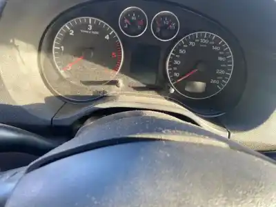 Veículo de Sucata audi a3 sportback (8p) 2.0 tdi ambiente (dpf) do ano 2001 alimentado bkd