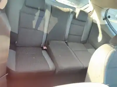 Veículo de Sucata peugeot 207 confort do ano 2001 alimentado 8fs