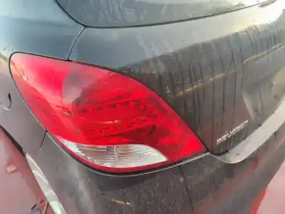 Veículo de Sucata peugeot 207 confort do ano 2001 alimentado 8fs