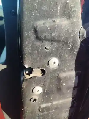 Veículo de Sucata peugeot 207 confort do ano 2001 alimentado 8fs