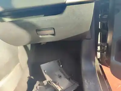 Veículo de Sucata peugeot 207 confort do ano 2001 alimentado 8fs