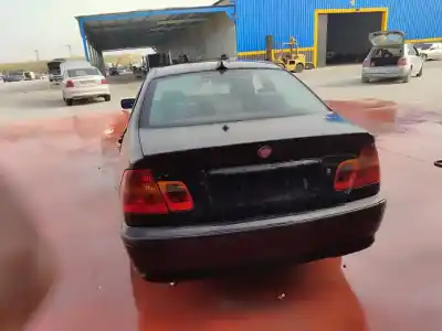 Veículo de Sucata bmw serie 3 berlina (e46) 320d do ano 2001 alimentado d 204d4