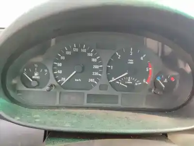 Veículo de Sucata bmw serie 3 berlina (e46) 320d do ano 2001 alimentado d 204d4