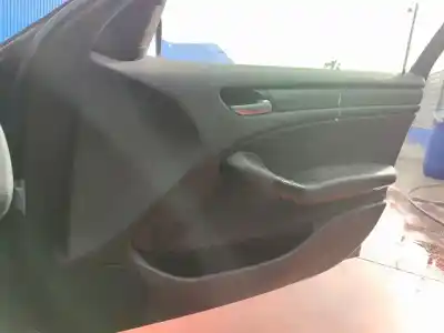 Veículo de Sucata bmw serie 3 berlina (e46) 320d do ano 2001 alimentado d 204d4