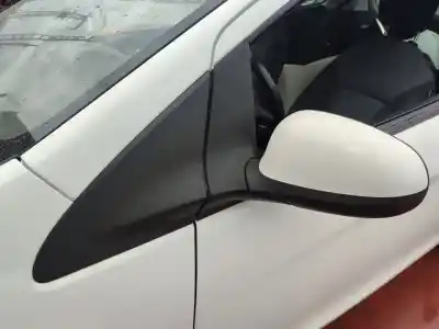 Здавання транспортного засобу ford ka (ccu) titanium року 2010 потужний 169a4000