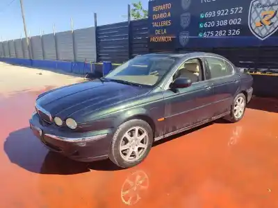 Здавання транспортного засобу jaguar x-type 2.0 v6 року 2001 потужний yb