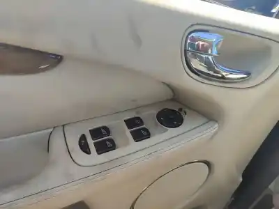 Scrapping Vehicle JAGUAR X-TYPE 2.0 V6 of the year 2001 powered YB