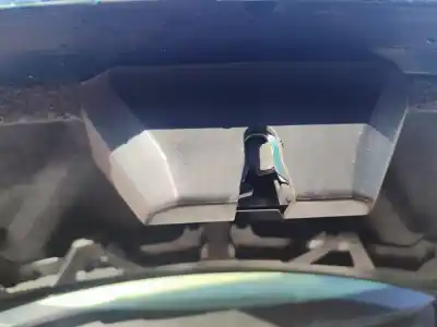 Здавання транспортного засобу jaguar x-type 2.0 v6 року 2001 потужний yb