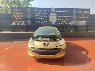 Veículo de Sucata peugeot 207 confort do ano 2001 alimentado 8hz