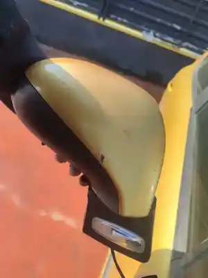 Veículo de Sucata peugeot 207 confort do ano 2001 alimentado 8hz