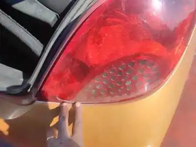 Veículo de Sucata peugeot 207 confort do ano 2001 alimentado 8hz