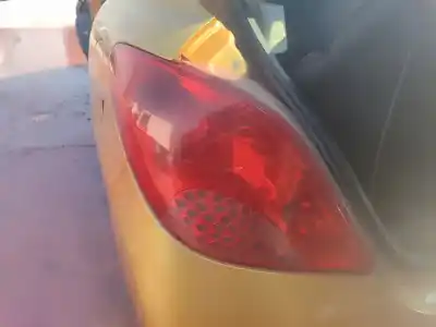 Veículo de Sucata peugeot 207 confort do ano 2001 alimentado 8hz