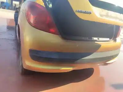 Veículo de Sucata peugeot 207 confort do ano 2001 alimentado 8hz