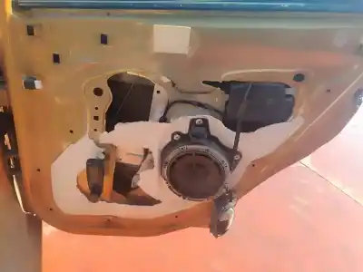 Veículo de Sucata peugeot 207 confort do ano 2001 alimentado 8hz