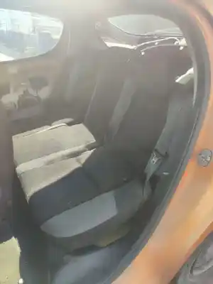 Veículo de Sucata peugeot 207 confort do ano 2001 alimentado 8hz