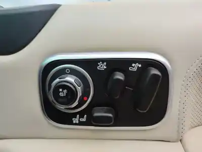 Здавання транспортного засобу land rover range rover (lm) 4.4 v8 cat року 2001 потужний 448dt