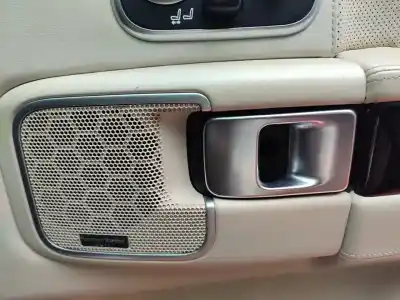 Здавання транспортного засобу land rover range rover (lm) 4.4 v8 cat року 2001 потужний 448dt