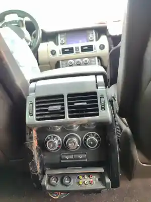 Здавання транспортного засобу land rover range rover (lm) 4.4 v8 cat року 2001 потужний 448dt