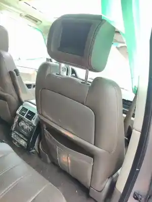 Здавання транспортного засобу land rover range rover (lm) 4.4 v8 cat року 2001 потужний 448dt