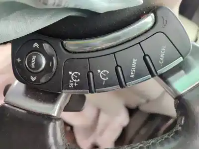 Здавання транспортного засобу land rover range rover (lm) 4.4 v8 cat року 2001 потужний 448dt