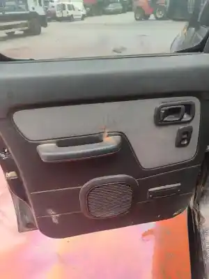 Veículo de Sucata nissan pick-up (d22) td doble cabina navara do ano 2001 alimentado yd25