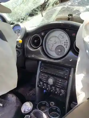 Scrapping Vehicle bmw mini (r50,r53) cooper of the year 2001 powered w10b16a