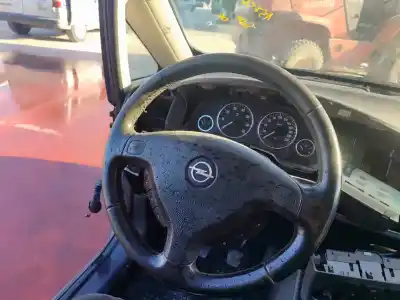 Veículo de Sucata opel zafira a sport do ano 2001 alimentado z22se