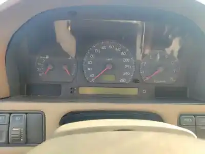 Здавання транспортного засобу volvo c70 cabriolet 2.4 t 193 cv / 142 kw року 2001 потужний b5254t