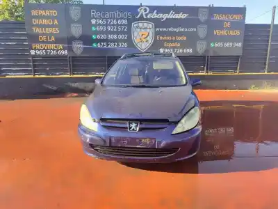 Scrapping Vehicle peugeot 307 break / sw (s1) 307 break / sw (s1) (2002 - 2005) of the year 2001 powered rhy