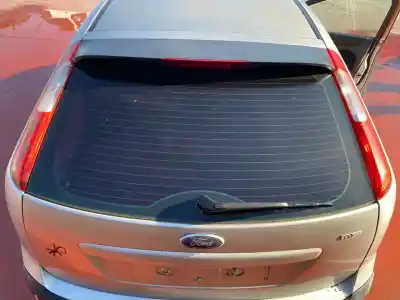 Veículo de Sucata ford focus berlina (cap) ghia do ano 2001 alimentado 